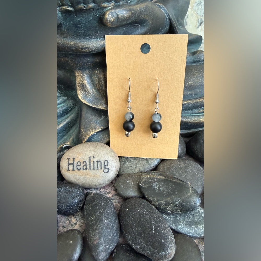 Handmade Stainless steel hook, drop black and gray bead earrings. New